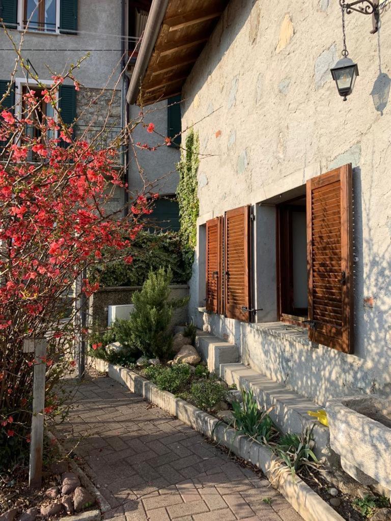 Nido Di Rongio Villa Mandello del Lario Exterior photo
